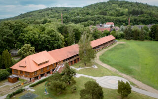 Luftbild Gradierwerk Louise mit Herlitzberg im Hintergrund